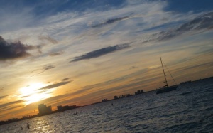 Para finalizar, o pôr do sol em Cancún.
